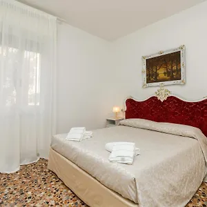  Apartment San Samuele Italy